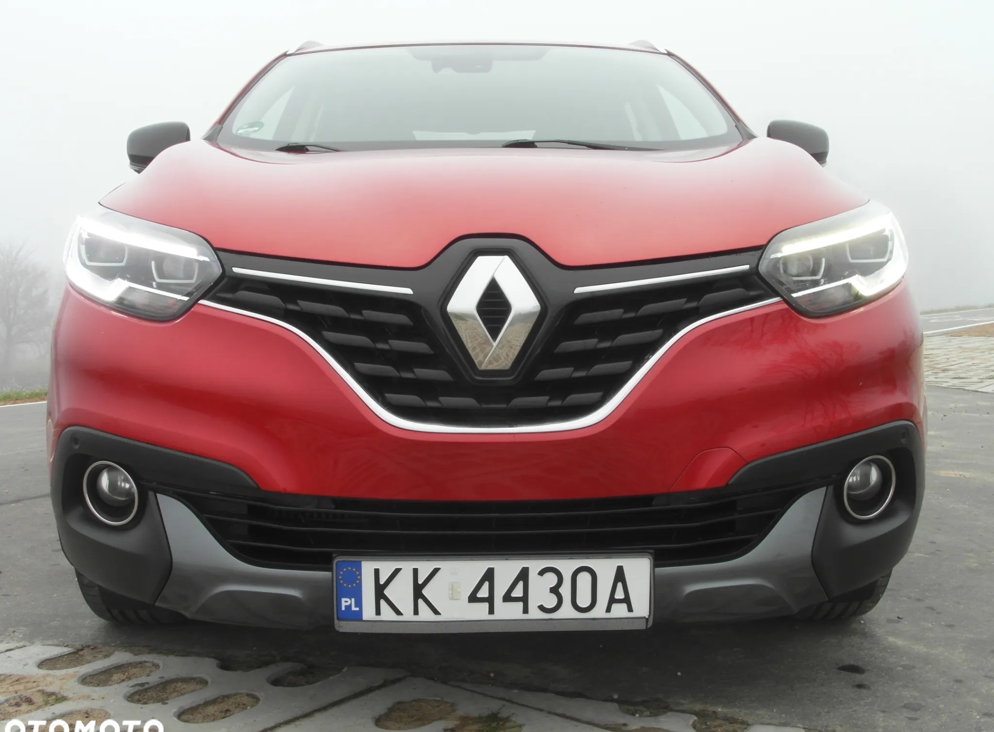 Renault Kadjar cena 60900 przebieg: 143000, rok produkcji 2016 z Milanówek małe 781